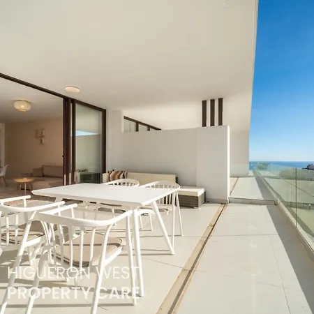 The Oasis At Lomas - Pool And Sea Views, Apartamento